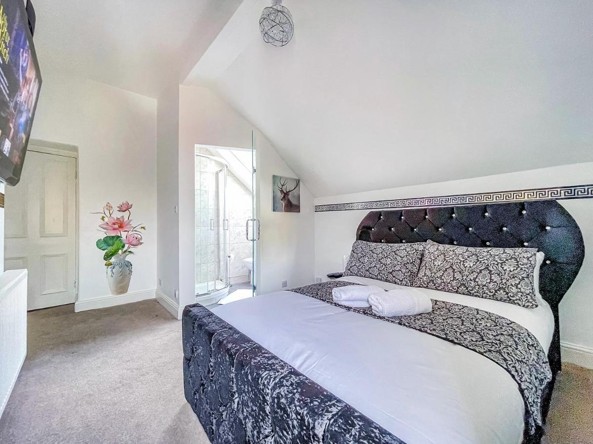 *Rd9Bc* For Your Most Relaxed & Cosy Stay + Free Parking + Free Fast Wifi * ลีดส์ ภายนอก รูปภาพ